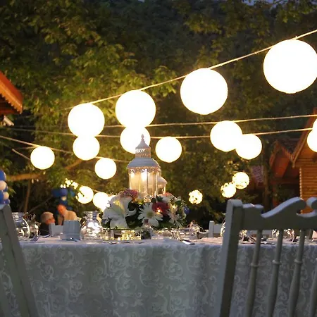 Beyzade & シャレー