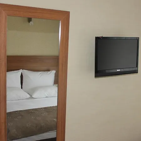 シャレー Beyzade &