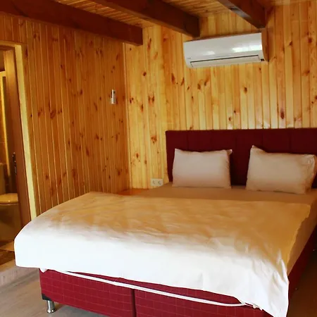 Beyzade & シャレー